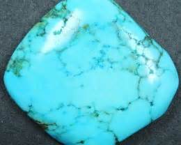 How To Tell The Difference Between Turquoise And Dyed Howlite Gem