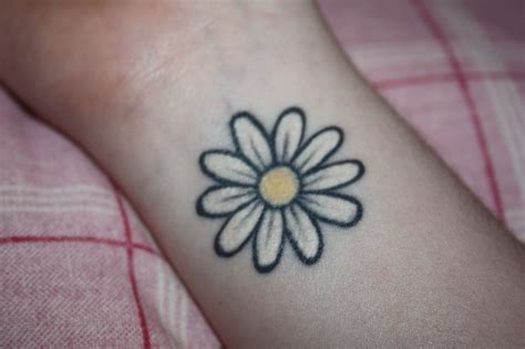 18 Simple Daisy Tattoo Design On Ankle For Men Tattoos Design