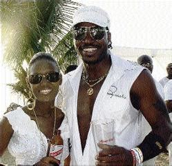 Christopher henry gayle or chris gayle is a cricketer from jamaica. New Chris Gayle Photos With wife, chris gayle wife ...