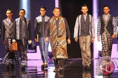 Jogja Fashion Week Tampilkan Keragaman Batik Antara News