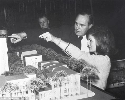 jackie kennedy slept with the architect who designed jfk s tombstone new book reveals daily