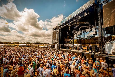 Lockn Festival Event Guide & Pro Tips - AllTheRooms - The Vacation ...