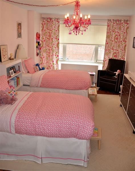 Cute And Girly Pink Bedroom Design For Your Home 05