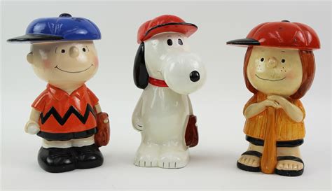 lot detail 1971 charlie brown snoopy peppermint patty 7 5 united feature syndicate baseball