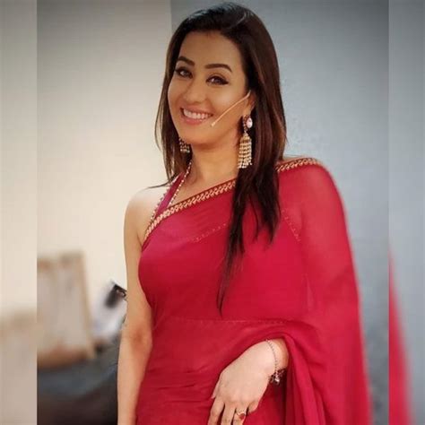 Dhan Dhana Dhans Shilpa Shinde Flaunts Saree In The Most Sexiest Ways Possible Bollywood News