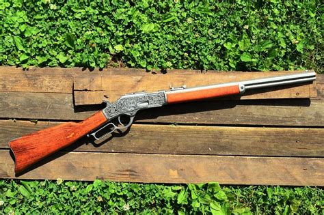 Winchester M1873 Engraved Lever Action Rifle 1873 Wild West Denix