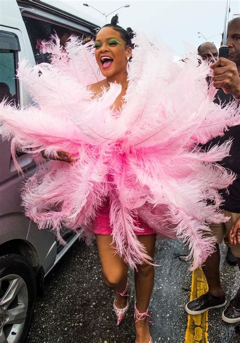 todos os looks de rihanna no carnaval de barbados vogue moda