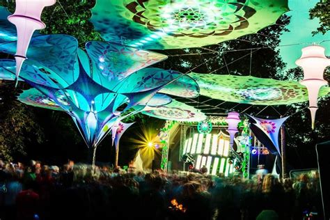 Pin By Amtevents On Giant Canopy British Festival Festival