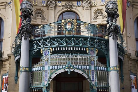 The Best Visitors Guide To The Art Nouveau Interiors Of Pragues