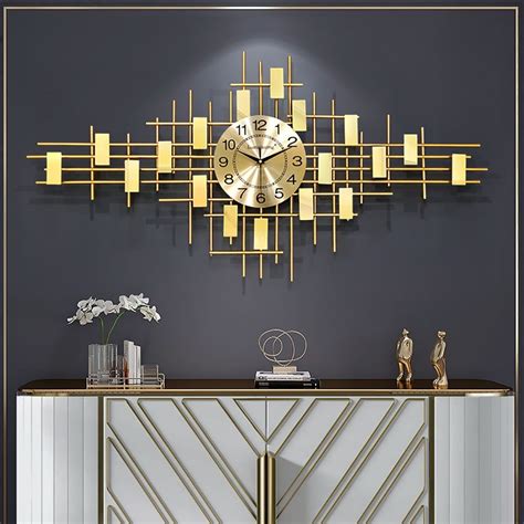 Luxury Bright Golden Oversized Metal Wall Clock Modern Nordic Style