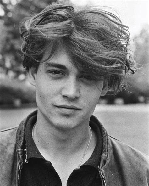 26 Year Old Johnny Depp Photographed In 1989 In 2020 Young Johnny