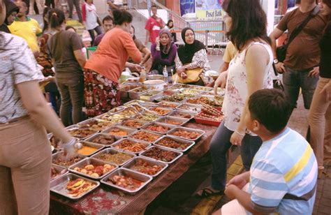 Where to Eat in Jakarta | Indonesia Adventure Travel - Travel Reporter