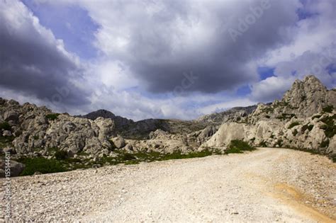 Majstorska Cesta Macadam Road Over Velebit Mountain Under Tulove