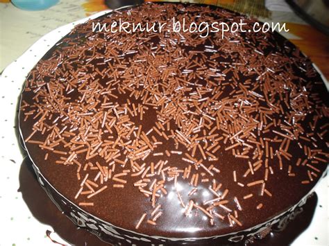 Sedapnya kek coklat moist ni. meknur.blogspot: Kek coklat moist