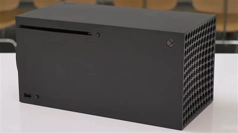 Rumor Ps5 Doesnt Look Like Xbox Series X Very Fat