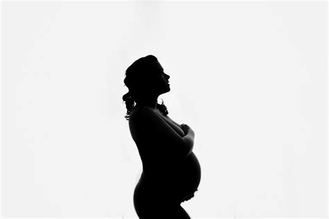 Cleveland Fine Art Maternity Photographer Amanda Ellis