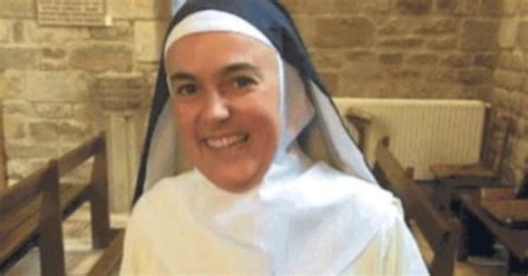 Suor Marie Ferréol Cacciata Dal Convento Senza Motivo E Messa In Isolamento In Una Località