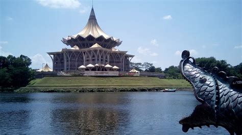 16 Tempat Menarik Di Kuching Sarawak