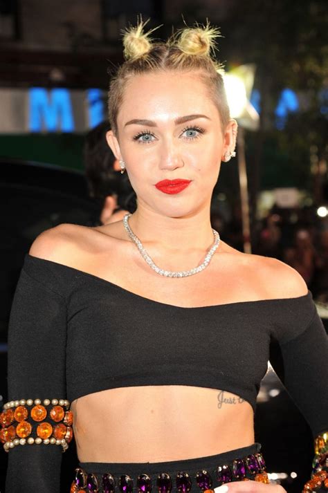 Miley Cyrus 2013 Mtv Video Music Awards In New York