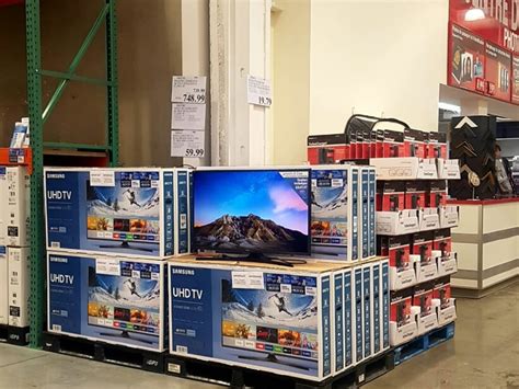 Official website for costsco wholesale. Costco Wholesale - Montréal, QC - 1015, rue du Marché ...