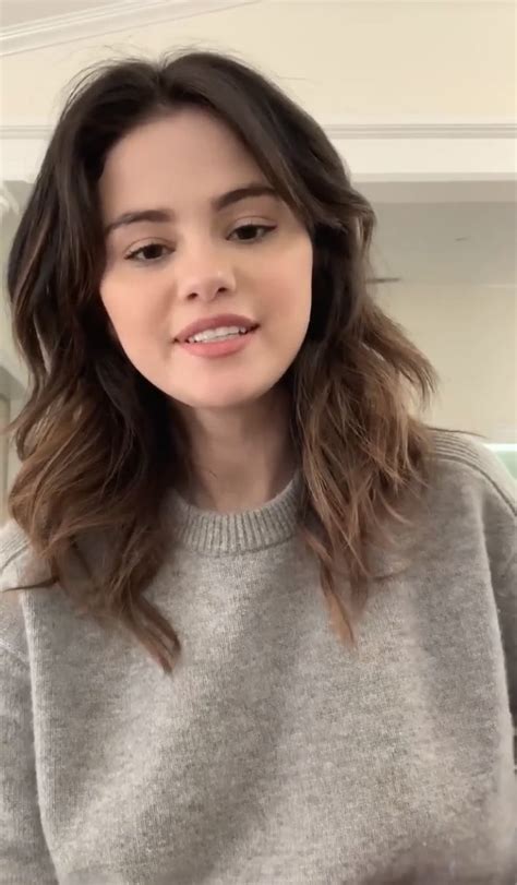 Selena Gomez Straight Hair