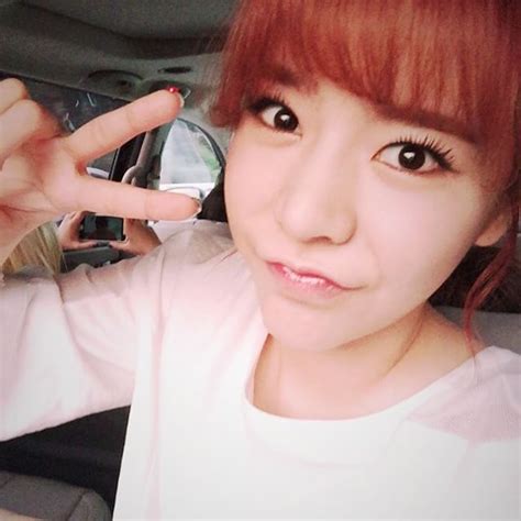Snsd S Sunny Posed For A Cute Selfie Wonderful Generation
