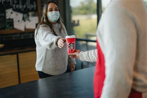 Starbucks Canada Reusable Red Cups Is Back Foodology