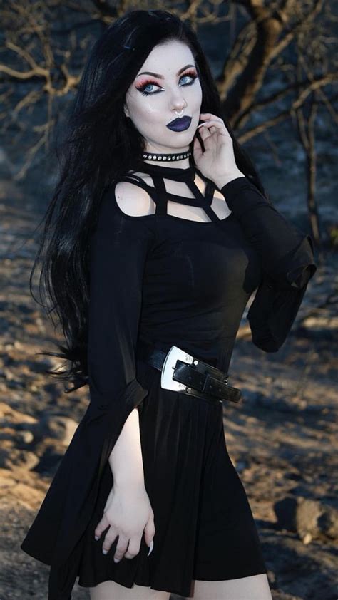 Pin By Jared Hughes On Kristiana Gothic Fashion Women Goth Beauty