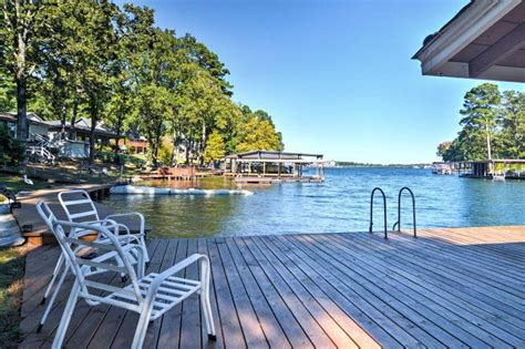 The spring emits approximately 60 gallons of. Elevate your lakeside holiday at this 1-bed, 1-bath ...