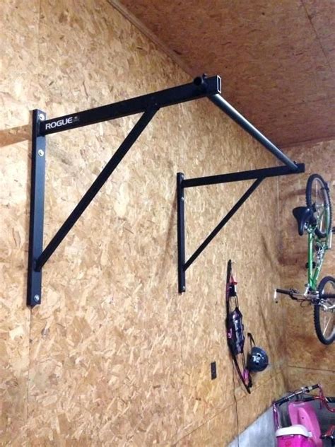 Sturdy, ceiling mounted pull up bar made from black pipe fittings from the hardware store. Diy Pull Up Bar Garage Pull Up Bar For A Divine Bar Ideas ...