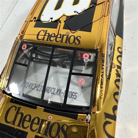 Lionel Nascar 2014 Liquid Color 3 Cheerios Austin Dillon 124 Scale