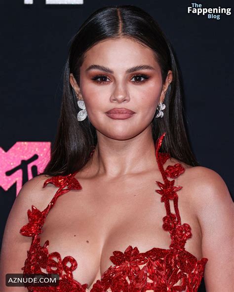 Selena Gomez Sizzles In Red At Mtv Video Music Awards Aznude