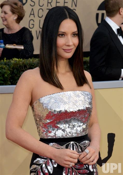 Photo Olivia Munn Attends The 24th Annual Sag Awards In Los Angeles
