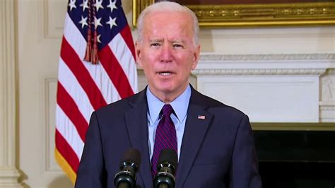 biden promises 1 400 stimulus checks after originally promising more