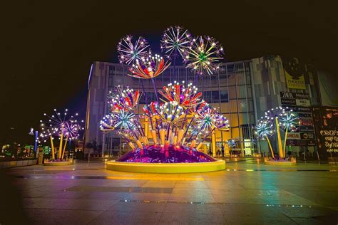 Phoenix Marketcity Lights Up The Festive Season With Grand Décor And
