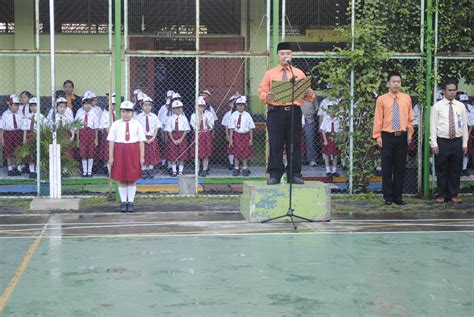 Upacara Hari Pendidikan Nasional 2012 Sekolah Tarsisius 2 Jakarta