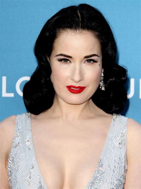 Dita Von Teese Cleavage 9 Photos Thefappening
