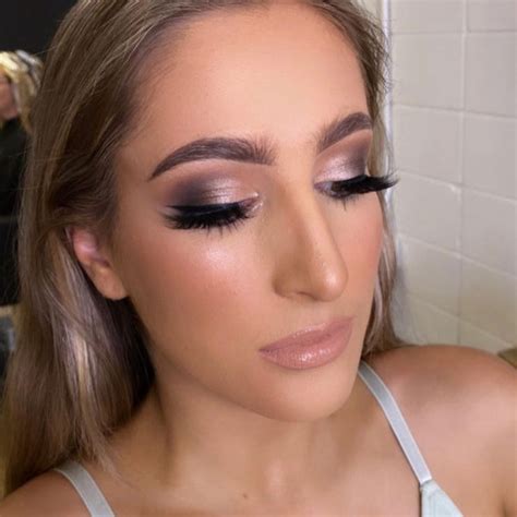 Best Graduation Makeup Looks Smokey Mauve Eye Makeup I Take You