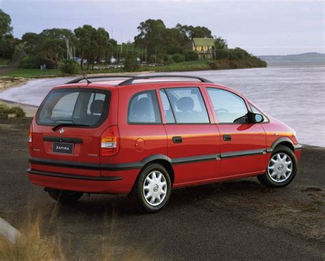 Review Holden Tt Zafira 2001 05