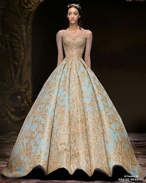 Splendidly Elegant With A Regal Touch This Fashion Forward Gown From