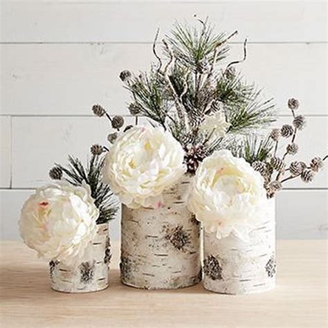 50 Stunning Winter Office Decorations That You Can Easily Make