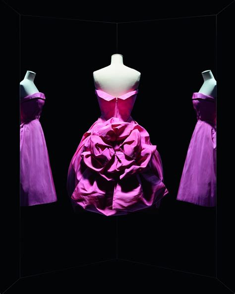 Diaporama Dior Un Jour Dior Toujours Au Musée Des Arts Décoratifs De