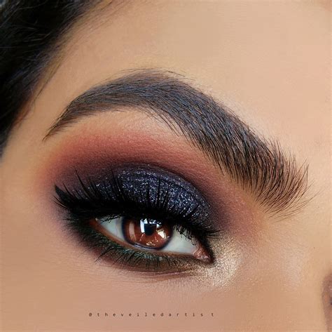 New Years Eve Makeup Lookblack And Gold Glitter Smokey Eyes And A