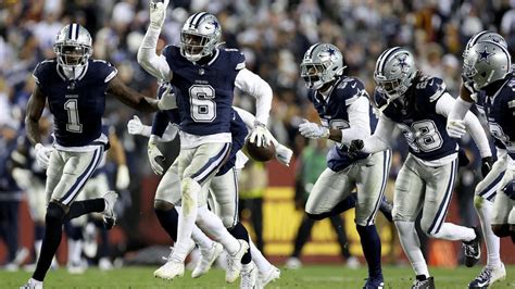 Cowboys Clinch The Nfc East Title No 2 Seed In The Conference Playoffs