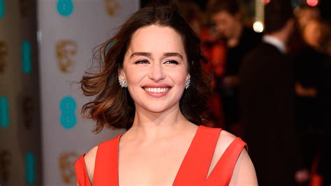 Emilia Clarke Eyes Mgm Romantic Comedy Set It Up Variety