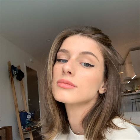 Olivia On Instagram “🍯” Short Hair Styles Hair Makeover Hair Styles