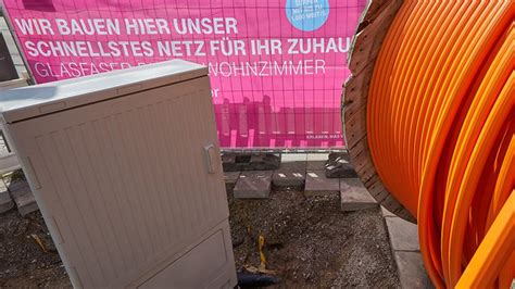 Glasfaser: Konkurrenz gegen Abschaltrecht des Kupfernetzes der Telekom
