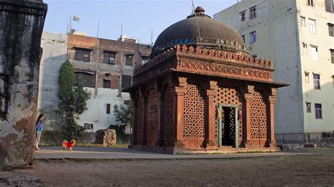 The Forgotten Tomb Of Yusuf Qattal In Delhi YouTube