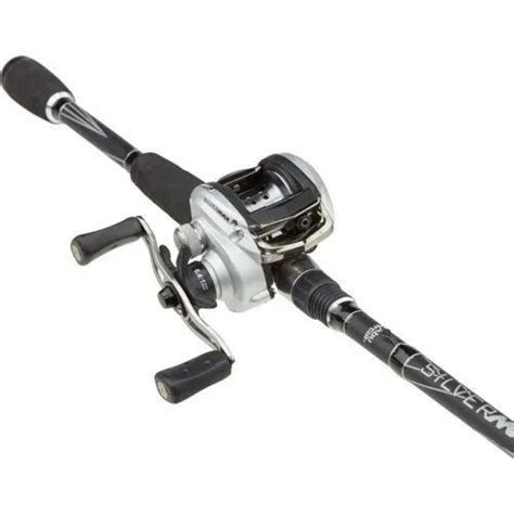 The silver max from abu garcia is a slightly stripped down version of their pro max model, but it still provides excellent functionality on the water and is a great baitcaster for those looking to get into the baitcasting game or who need a secondary or tertiary reel for their outfit. Combo Abu Garcia Silvermax + Caña Casting Carbon 2,10MTS ...