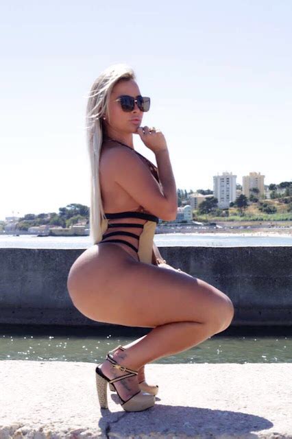 Miss Bumbum Curte Dia De Sol E Compara Sou A Rita Cadilac Mexicana A